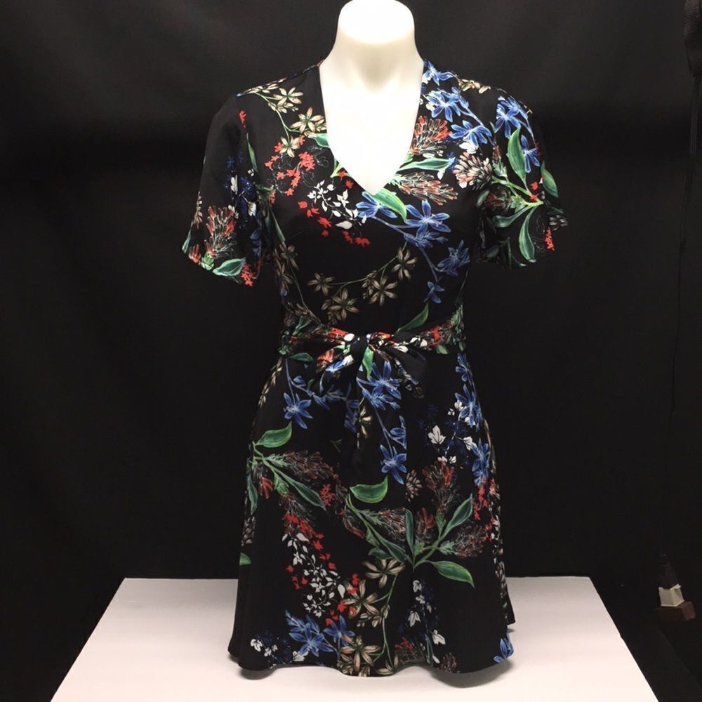 NEW STYLESTALKER DRESS SMALL